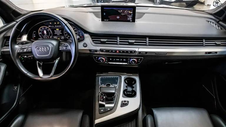 audi-q7-e-tron-tdi-cockpit