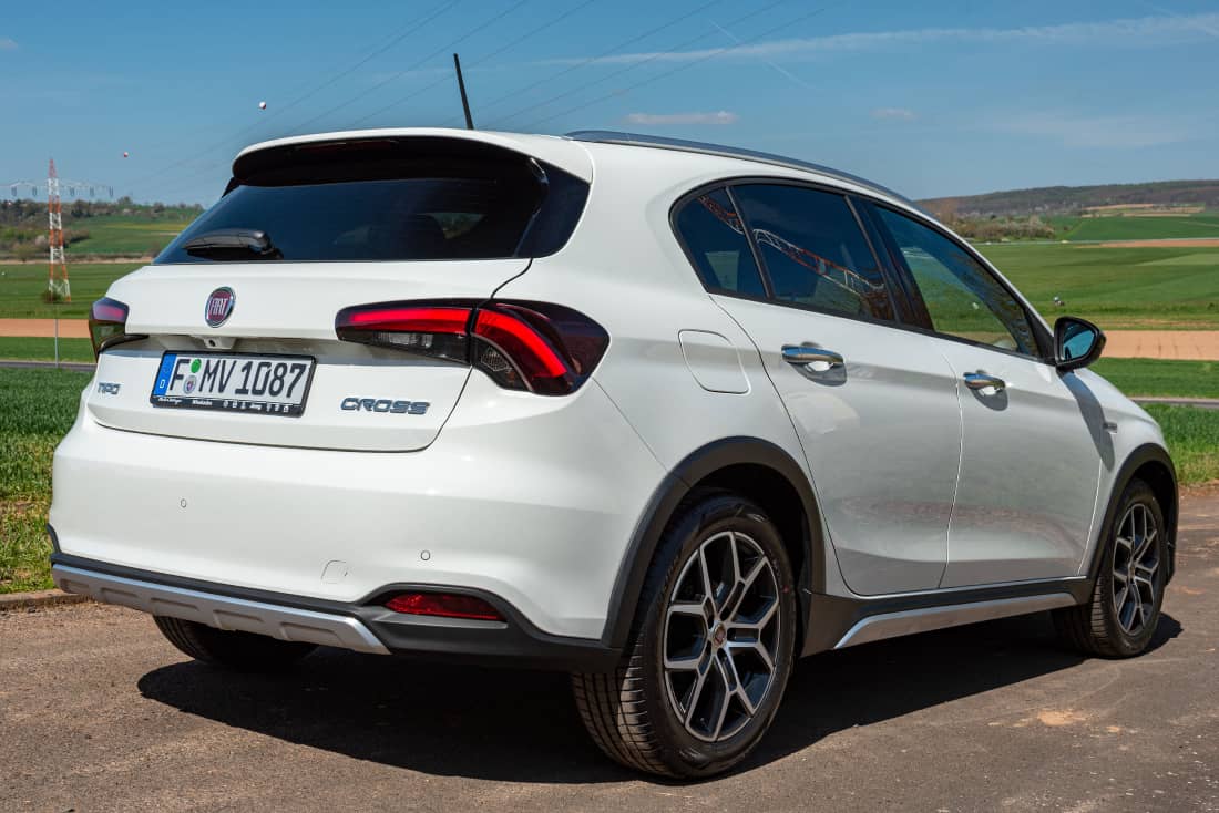 Fiat Tipo Cross (2021) – Erster Test, Fahrbericht, Review - AutoScout24