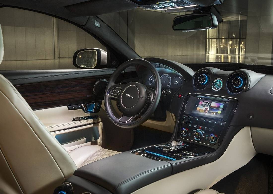 jaguar-xj-interior