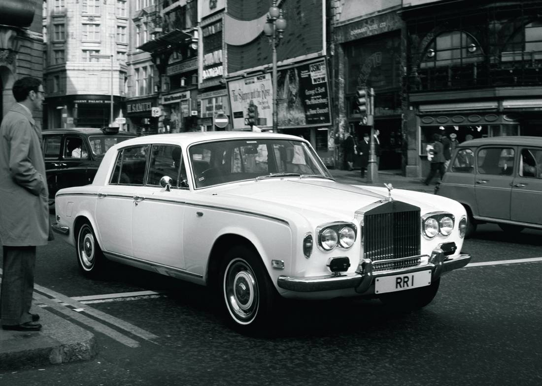 rolls-royce-silver-shadow-side