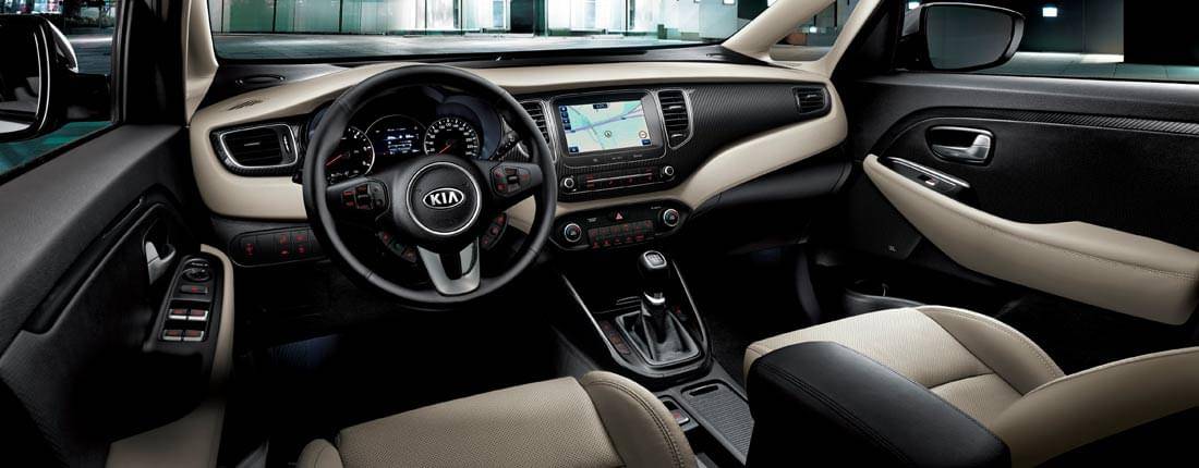 kia-carens-interieur