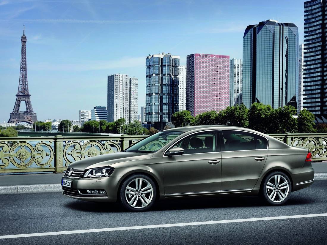 Volkswagen-Passat-2011