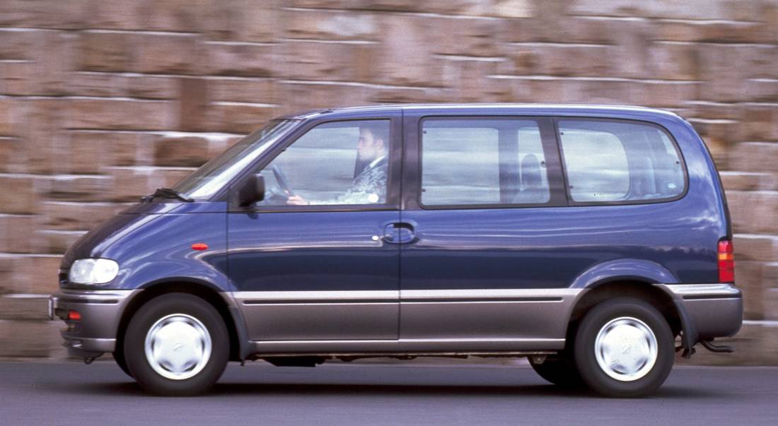 nissan-serena-side