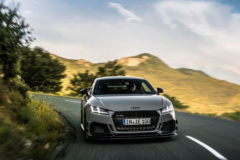 Audi R8 V10 GT RWD und TT RS iconic edition - AutoScout24