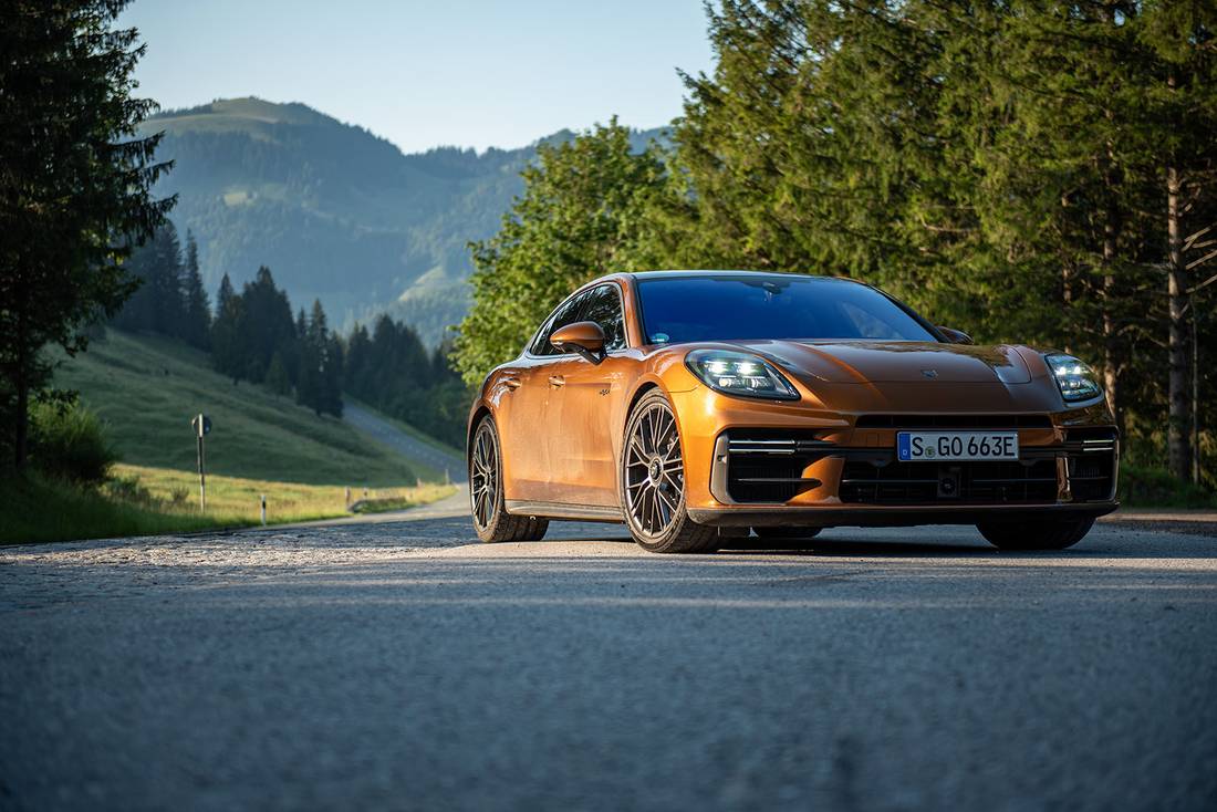 Test Porsche Panamera Turbo E-Hybrid (2024): Leben auf der Überholspur