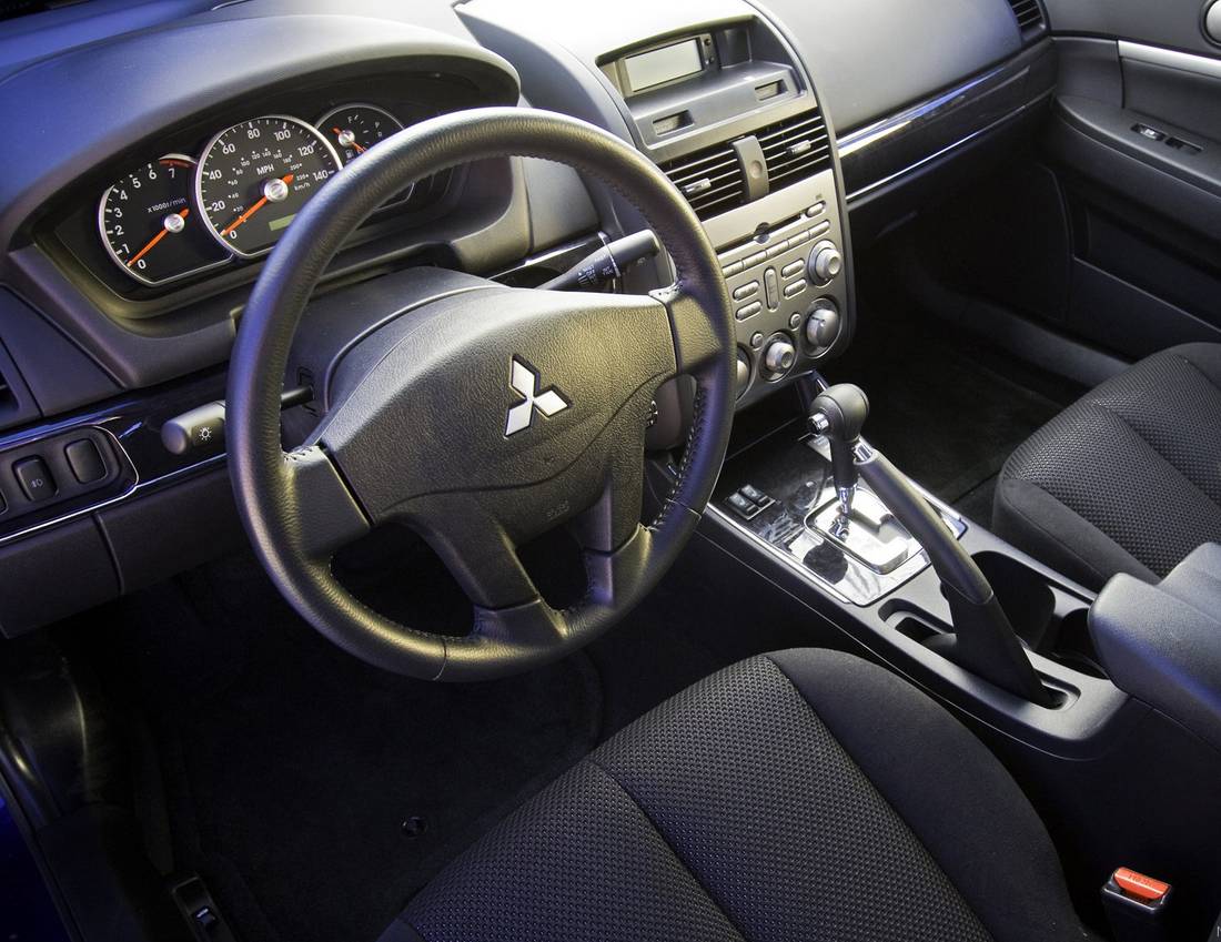 Innenausstattung fürs Auto für Mitsubishi Galant I online kaufen