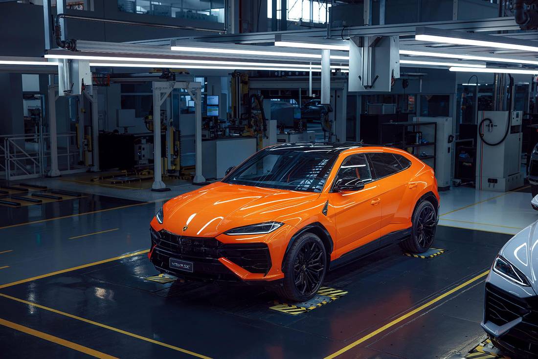 Vorstellung Lamborghini Urus SE Stier am Stecker   AutoScout20