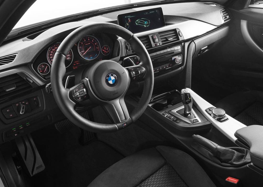 BMW 330e interior