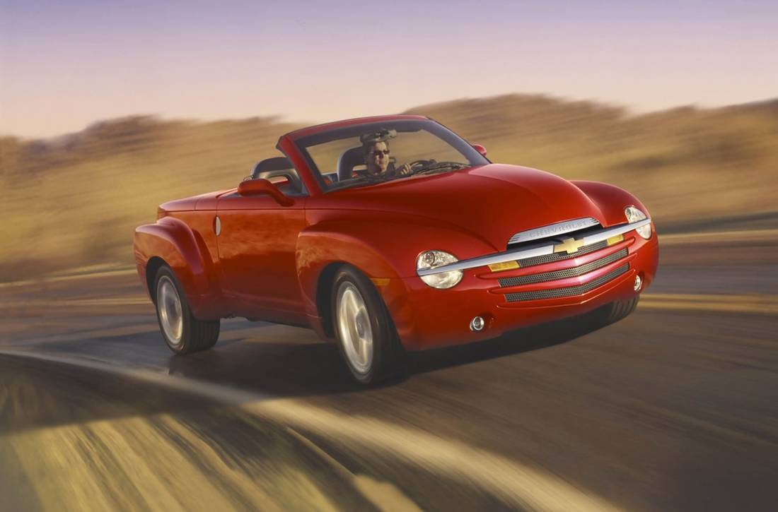 chevrolet-ssr-front