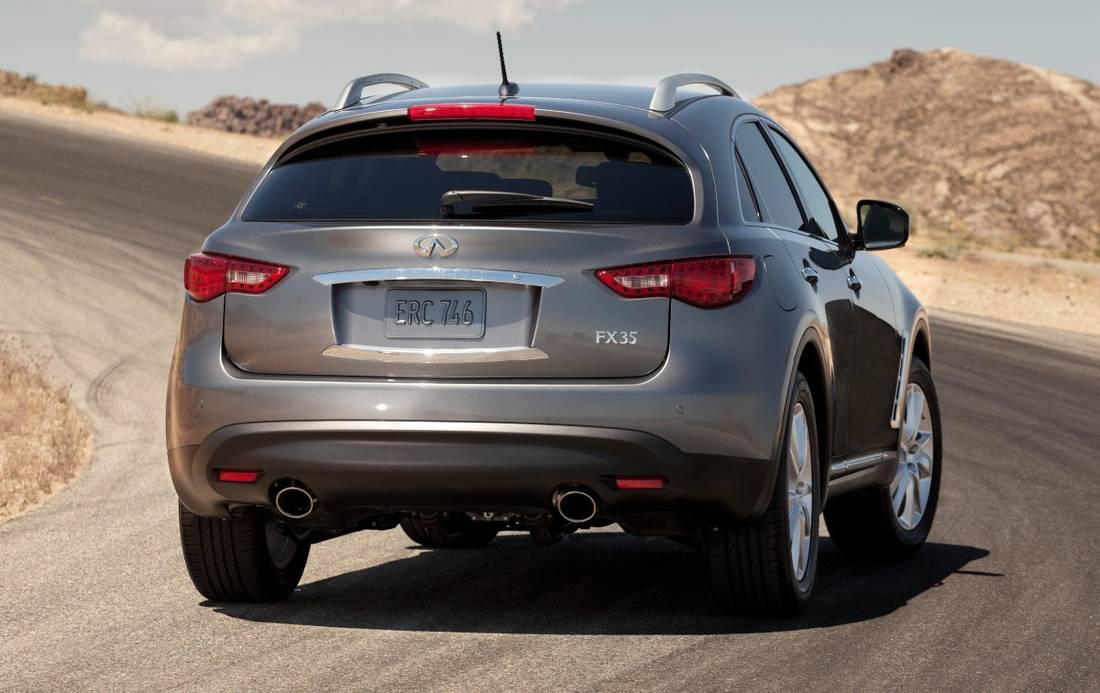 infiniti-fx-back