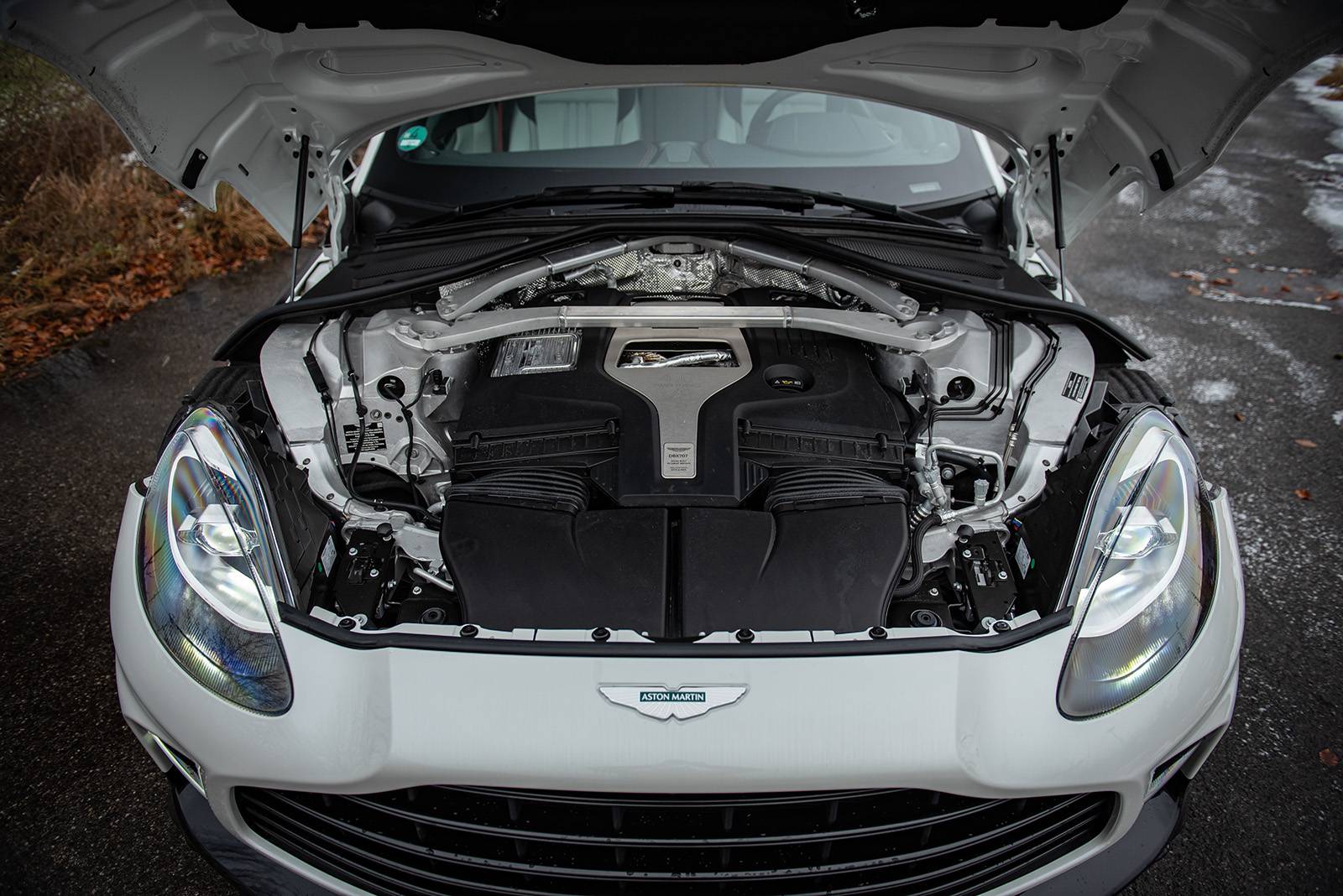 Aston Martin DBX 707 2025 - Motor