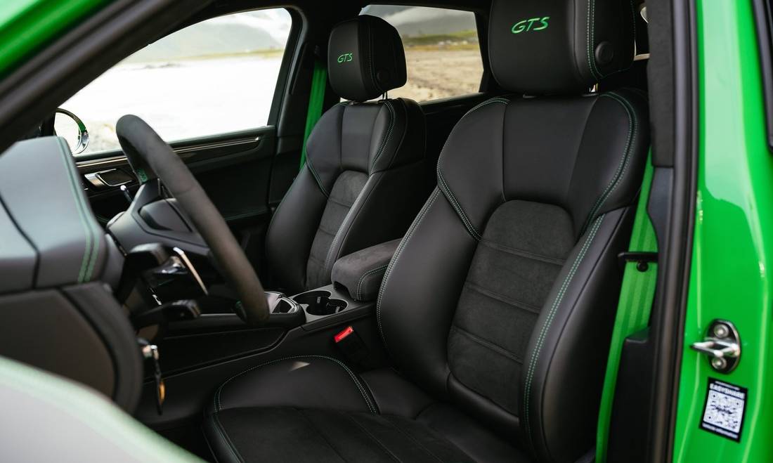 porsche-macan-gts-seats