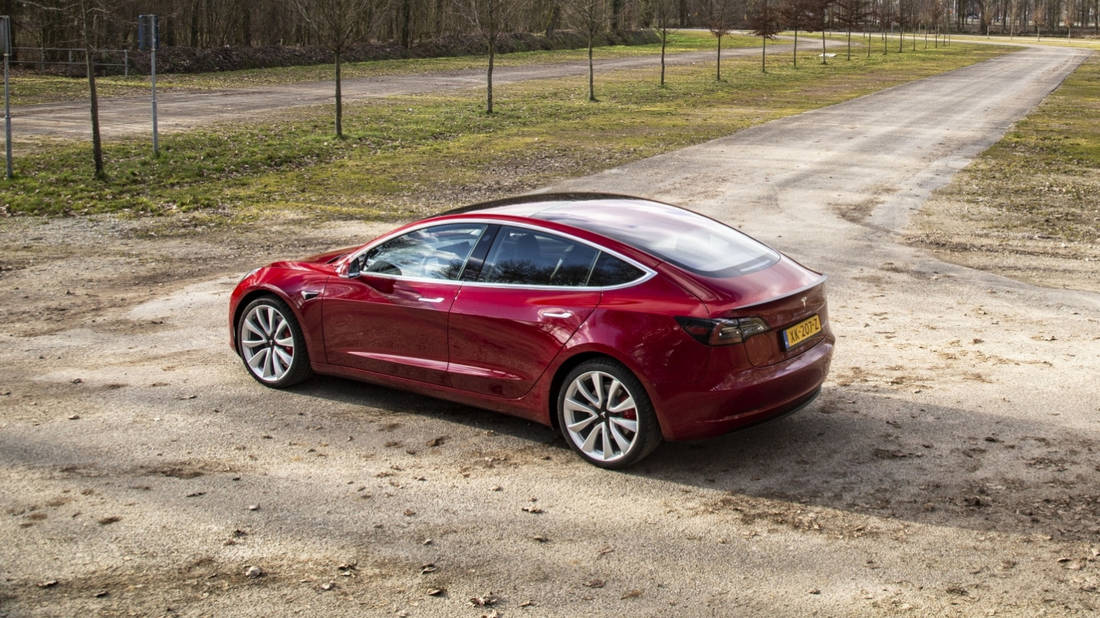 September Tesla Model 3 Verkoopt Bijna 10x Beter Dan Golf