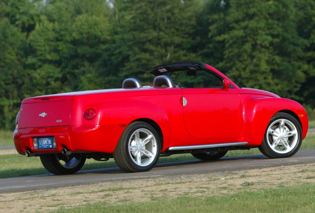 chevrolet-ssr-back