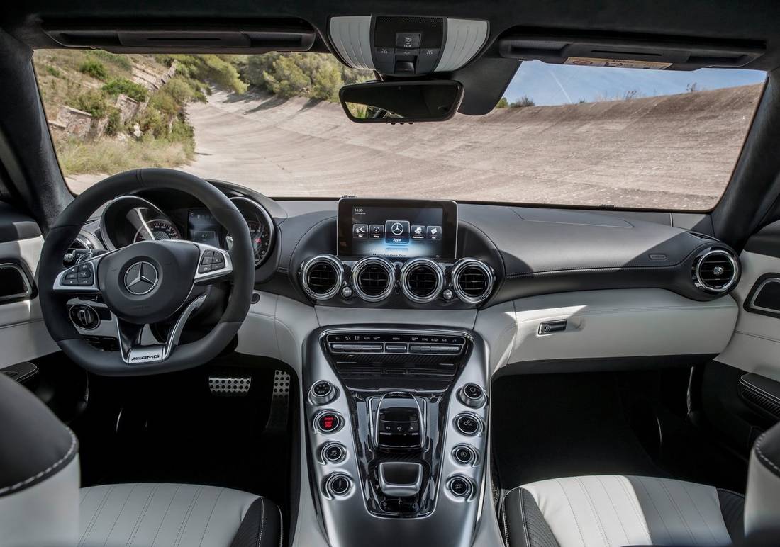 Mercedes Benz AMG GT interior
