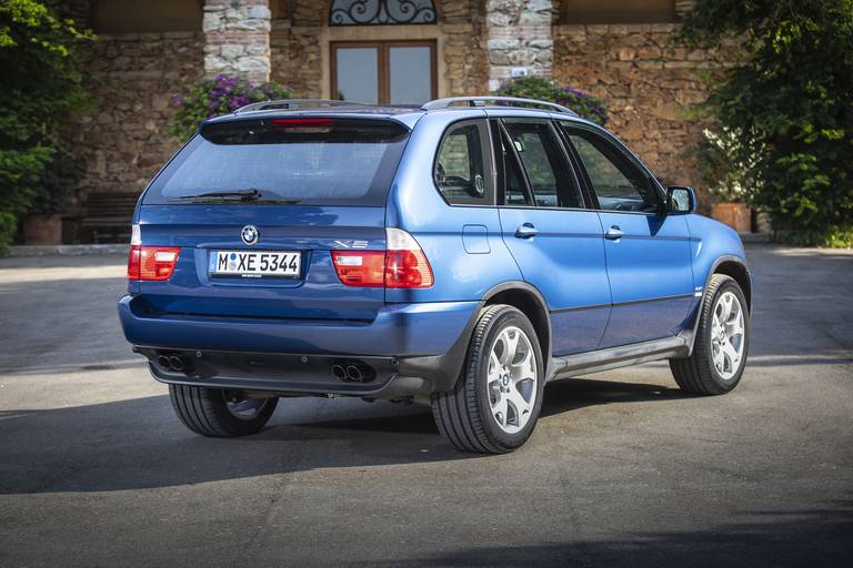 bmw-x5-e53-2000-heck