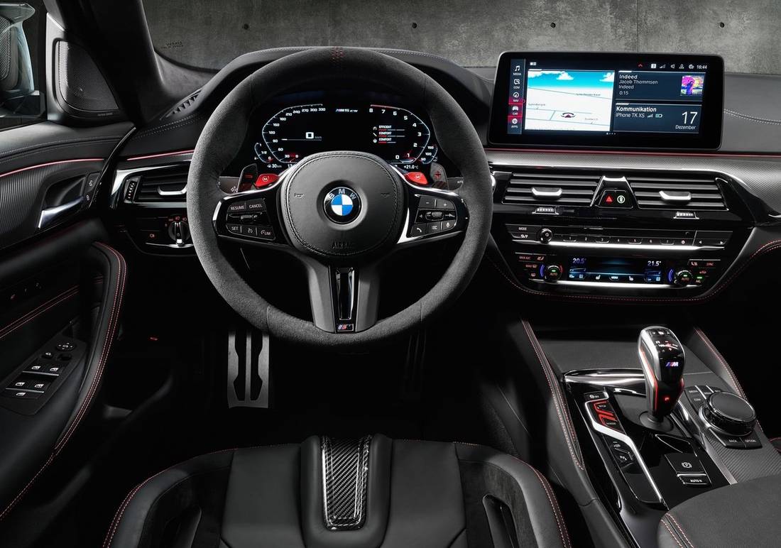 BMW M5 CS interiour